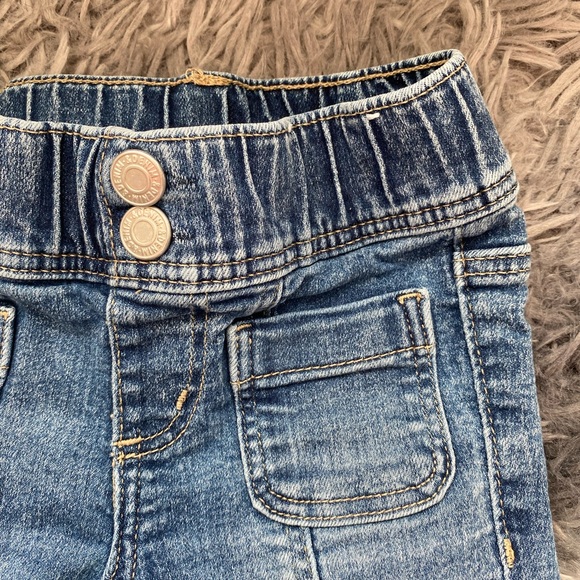 Girls Flare Jeans by H&M. Elastic Waist. Blue Denim. Size 2T. - Picture 4 of 5